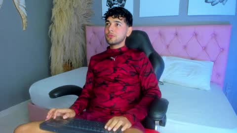 Snapshot of samir_bear chatting on 17, 1, 2025 Samir online show from 17, 1, 2025