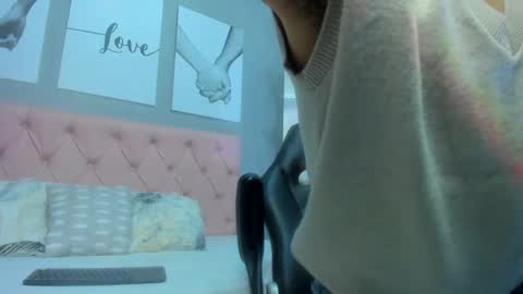 Snapshot of samir_bear chatting on 5, 2, 2025 Samir online show from 5, 2, 2025