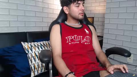 Snapshot of samir_bear chatting on 8, 2, 2025 Samir online show from 8, 2, 2025