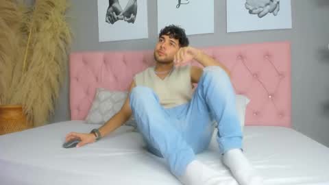 Snapshot of samir_bear chatting on 12, 2, 2025 Samir online show from 12, 2, 2025