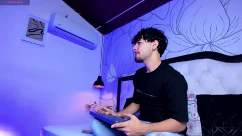 Snapshot of samir_bear chatting on 13, 9, 2025 Samir online show from 13, 9, 2025