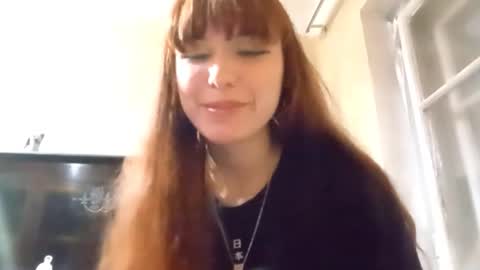 Snapshot of samiravilmont chatting on 6, 10, 2025 Mira online show from 6, 10, 2025