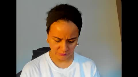 Snapshot of samm_hoti chatting on 1, 11, 2025 sam online show from 1, 11, 2025