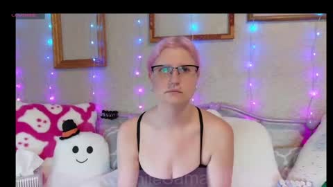 Snapshot of sammiesin13 chatting on 27, 6, 2026 Samantha online show from 27, 6, 2026