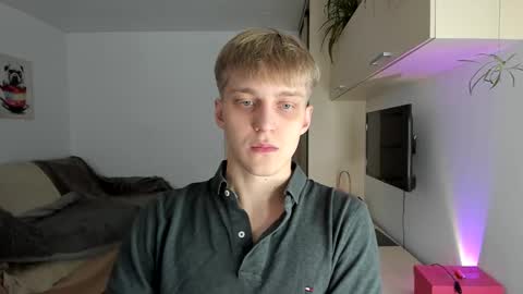 Sam online show from 5, 11, 2025