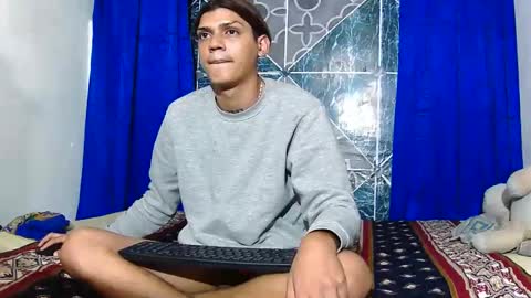 Snapshot of samuel_sincee chatting on 25, 10, 2025 Samuel Sincee online show from 25, 10, 2025