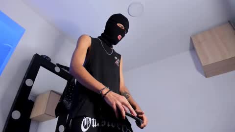   online show from 6, 10, 2025