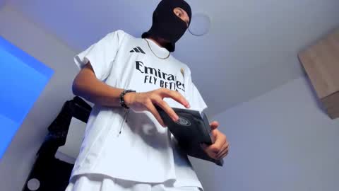   online show from 10, 11, 2025