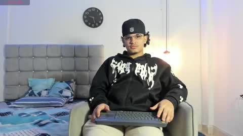 samxx_muscle online show from 1, 11, 2025