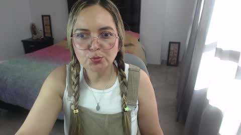 Snapshot of samy_vsn chatting on 19, 1, 2025 samy_vsn online show from 19, 1, 2025