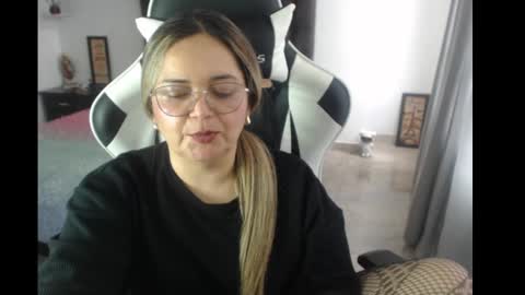 Snapshot of samy_vsn chatting on 21, 2, 2025 samy_vsn online show from 21, 2, 2025