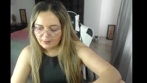 Snapshot of samy_vsn chatting on 7, 3, 2025 samy_vsn online show from 7, 3, 2025