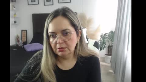 Snapshot of samy_vsn chatting on 13, 9, 2025 samy_vsn online show from 13, 9, 2025