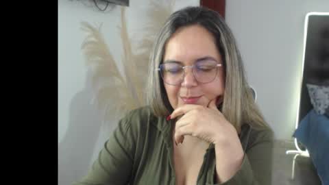 Snapshot of samy_vsn chatting on 18, 10, 2025 samy_vsn online show from 18, 10, 2025