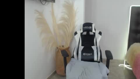 Snapshot of samy_vsn chatting on 19, 10, 2025 samy_vsn online show from 19, 10, 2025
