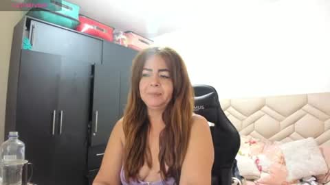 Sanddi  online show from 4, 8, 2026