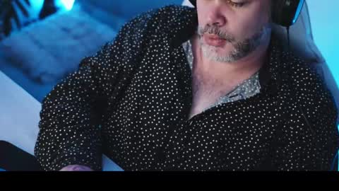 Sanders online show from 19, 2, 2025