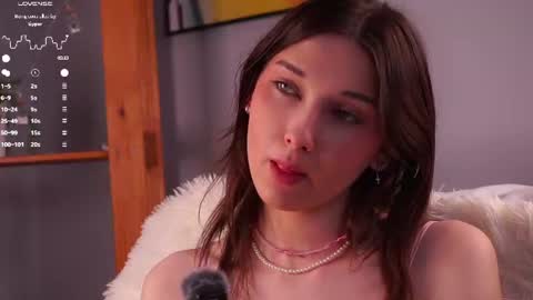 Isabel but you can call me Bella online show from 25, 7, 2026