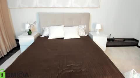 Sandra online show from 10, 10, 2025