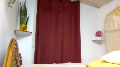 Snapshot of sandra_milly chatting on 20, 6, 2026 sandra online show from 20, 6, 2026