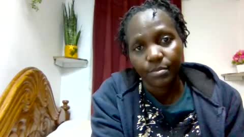 Snapshot of sandra_milly chatting on 22, 6, 2026 sandra online show from 22, 6, 2026