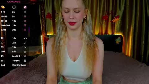 Snapshot of sandra_tender_ chatting on 27, 10, 2025 Sandra online show from 27, 10, 2025