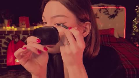 Sandy  online show from 3, 12, 2025