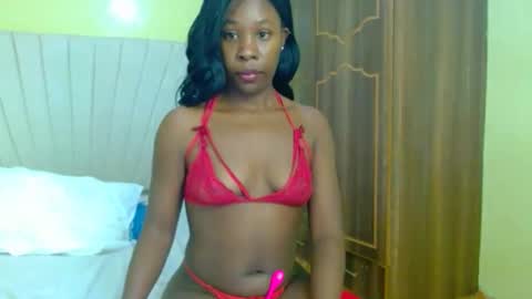 Snapshot of sandrah_ chatting on 5, 10, 2025 Sandy online show from 5, 10, 2025