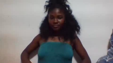 Snapshot of sandricaaa chatting on 2, 12, 2025 sandricaaa online show from 2, 12, 2025