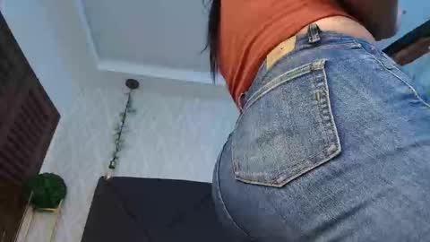 Snapshot of sandy_rivas chatting on 15, 12, 2025 SAM online show from 15, 12, 2025