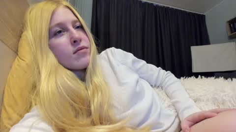 Lola online show from 20, 12, 2024