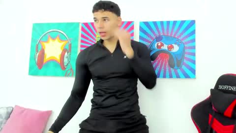 Maximo Santana online show from 24, 4, 2026