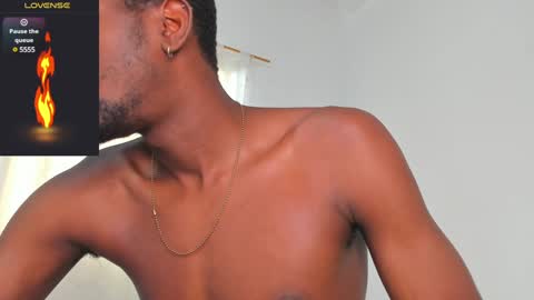 Santibrown online show from 4, 2, 2025