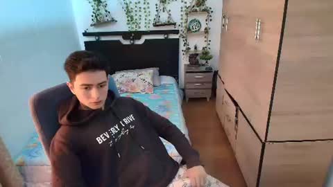 Snapshot of santi_ss chatting on 1, 7, 2026 santi_ss online show from 1, 7, 2026