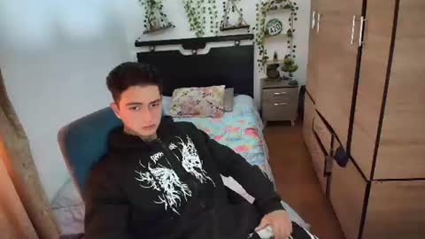 Snapshot of santi_ss chatting on 2, 7, 2026 santi_ss online show from 2, 7, 2026