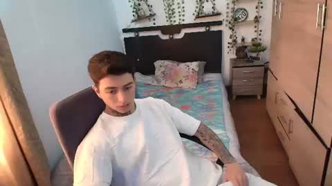 Snapshot of santi_ss chatting on 3, 8, 2026 santi_ss online show from 3, 8, 2026