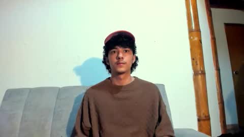 santi_twink19 online show from 18, 4, 2026