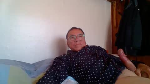 santiago_n online show from 4, 11, 2025