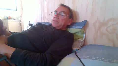 santiago_n online show from 19, 11, 2025