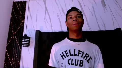 Snapshot of santiago_ortiz chatting on 27, 2, 2026 Santiiiiii online show from 27, 2, 2026