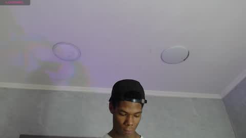 Snapshot of santiago_ortiz chatting on 16, 3, 2026 Santiiiiii online show from 16, 3, 2026