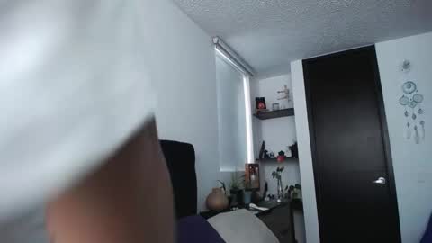 Santii online show from 10, 12, 2024