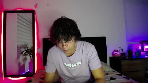 Santii online show from 12, 12, 2024