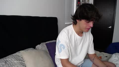 Santii online show from 16, 2, 2025