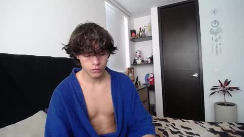 Santii online show from 11, 3, 2025