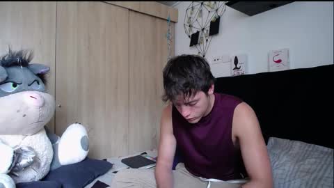 Santii online show from 7, 11, 2025