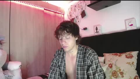 Santii online show from 12, 3, 2026