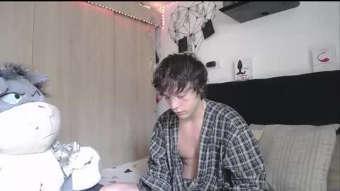 Snapshot of santii_rose chatting on 16, 4, 2026 Santii online show from 16, 4, 2026
