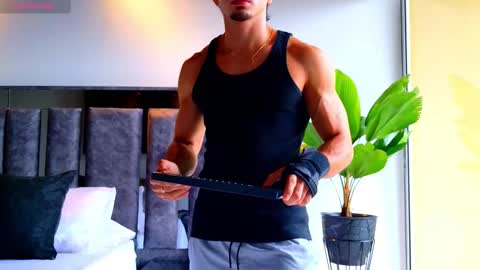 Snapshot of santin_seans chatting on 3, 3, 2026 Santiago Seans online show from 3, 3, 2026