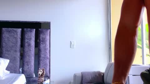 Santiago Seans online show from 5, 8, 2026